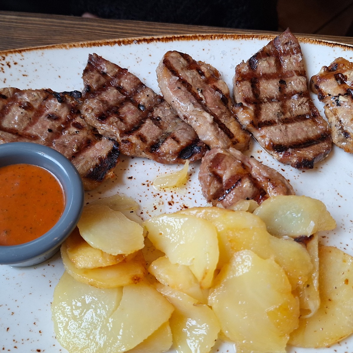 Carne en La Cuchara de Carmela