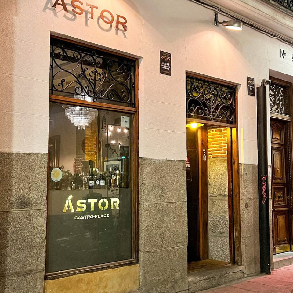 Ástor Calle Almendro Madrid